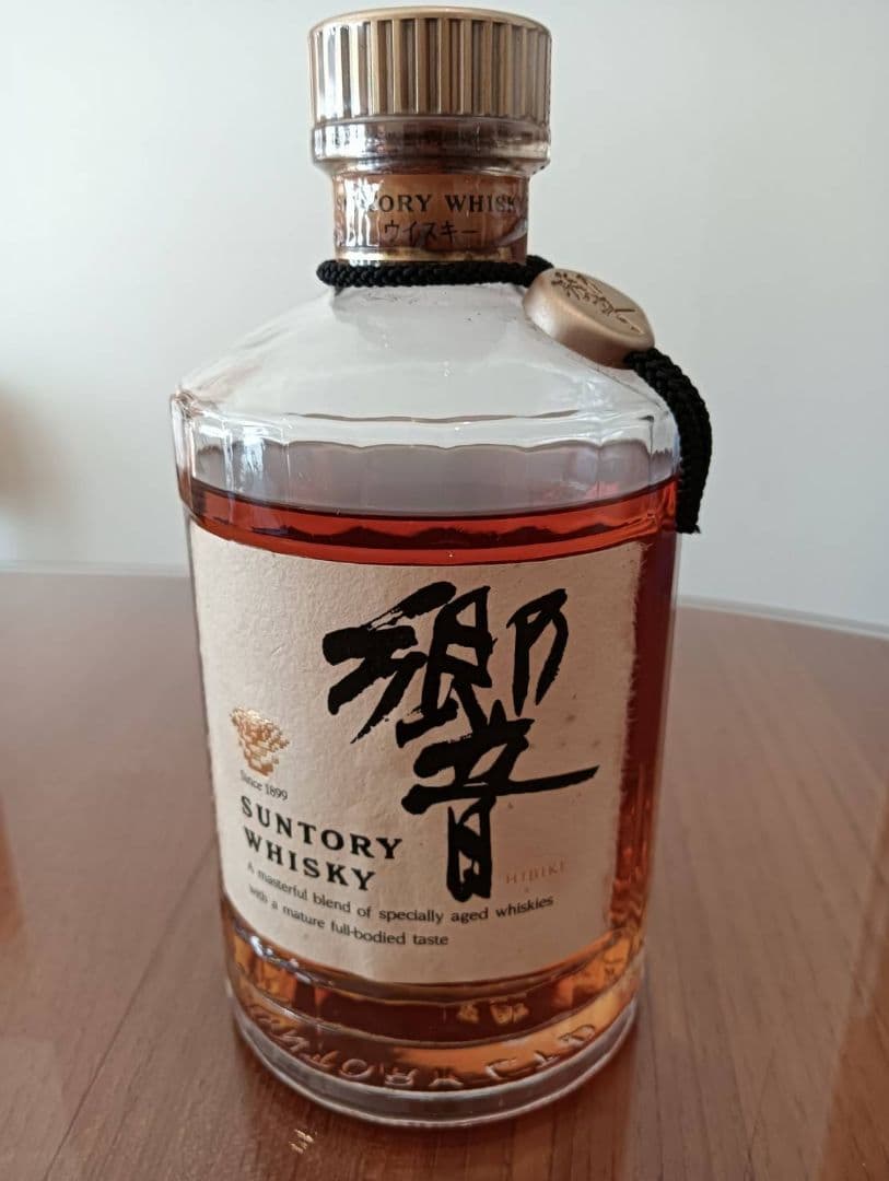 サントリー ウィスキー 響 700ml ゴールドラベル