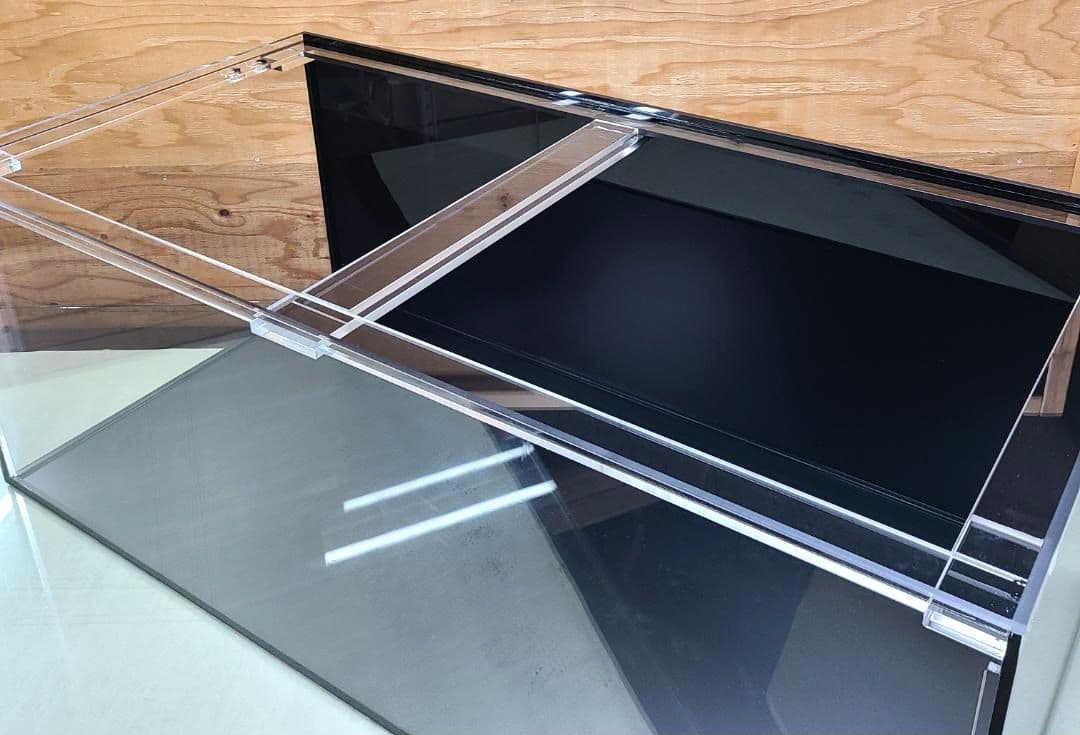 アクリル水槽　1200×600×450 8\5ミリ