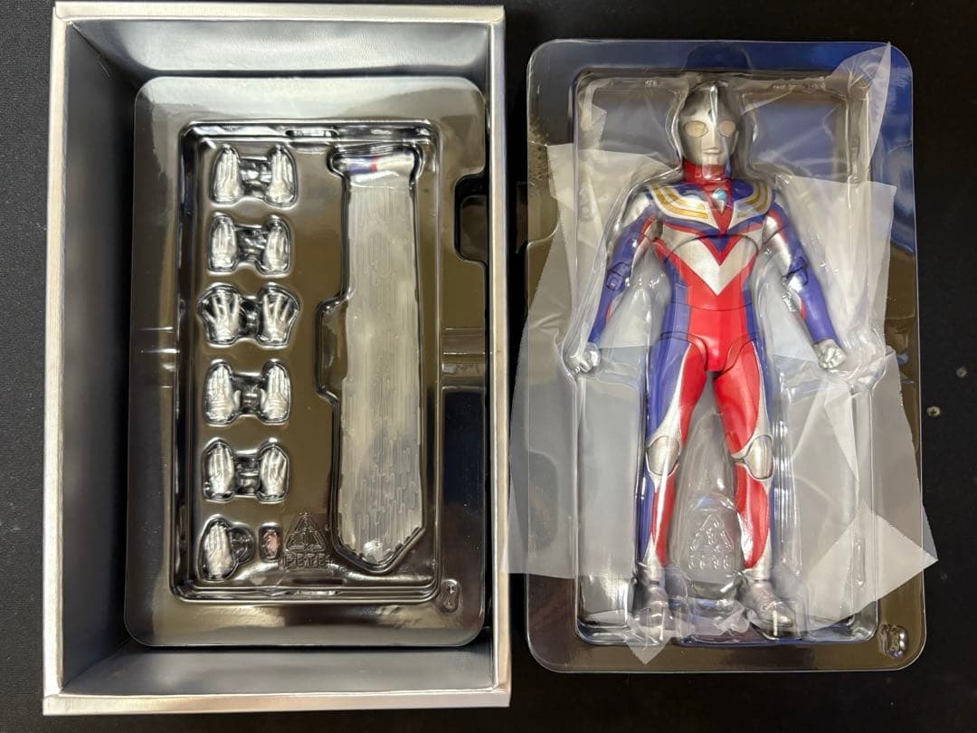 真骨彫　ウルトラマンティガ、ウルトラマンダイナ