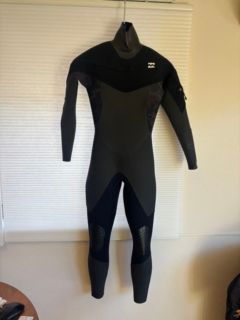 未使用BILLABONG セミドライ ウェットスーツ Lサイズ5mm×3mm
