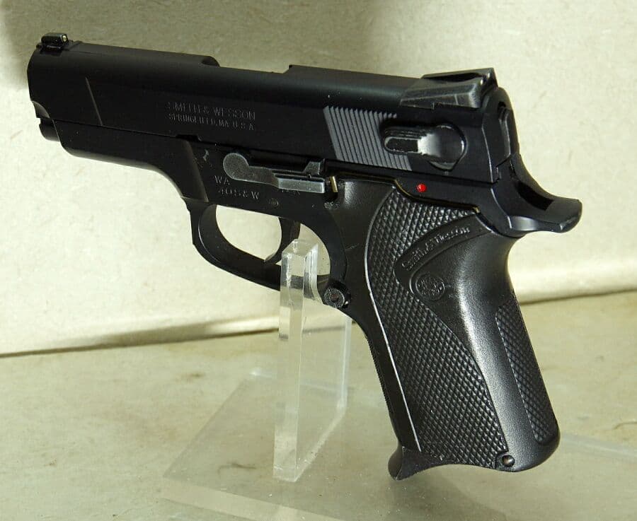 トイガン WESTERN ARMS SMITH & WESSON SHORTY.40