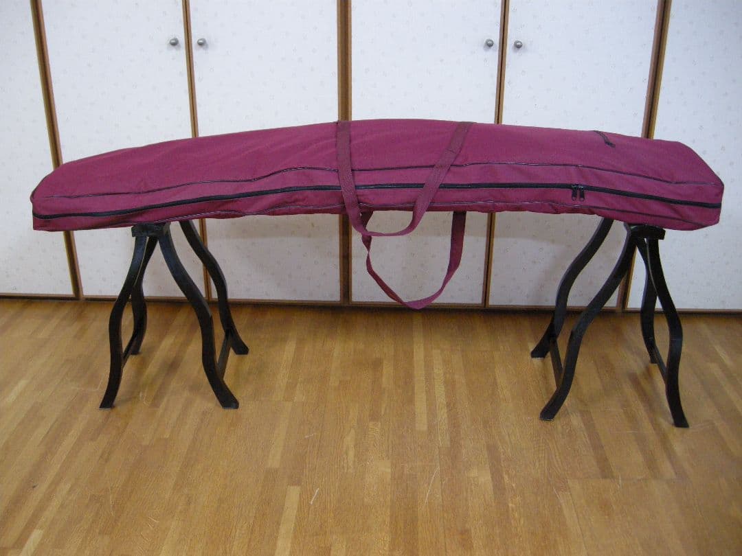 [直接引き取り限定】 京都市中京区［中古品］ 中国21弦古筝 王天一名入り