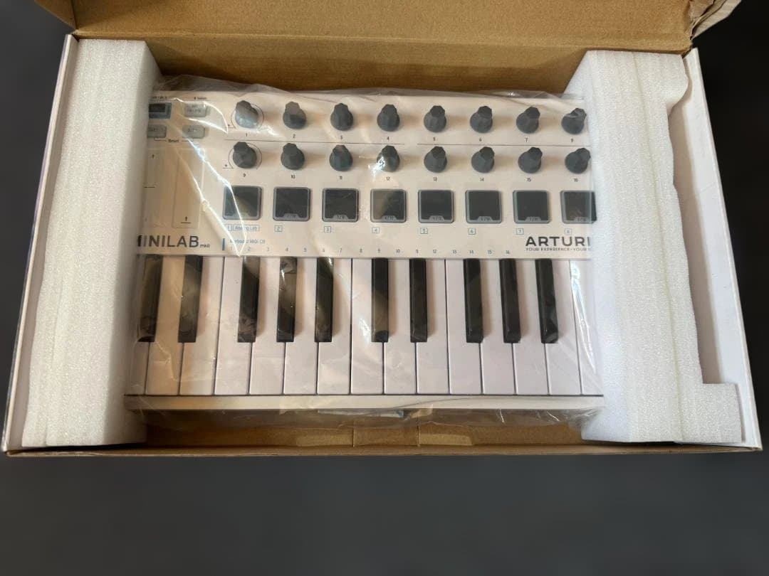 鍵盤楽器 ARTURIA MiniLab MkII MIDI