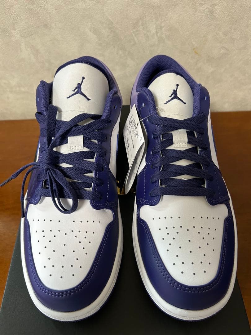 ナイキエアジョーダン1ロー新品未使用