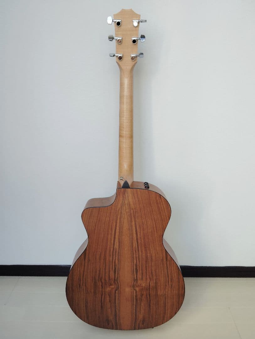 Taylor エレアコ 114ce