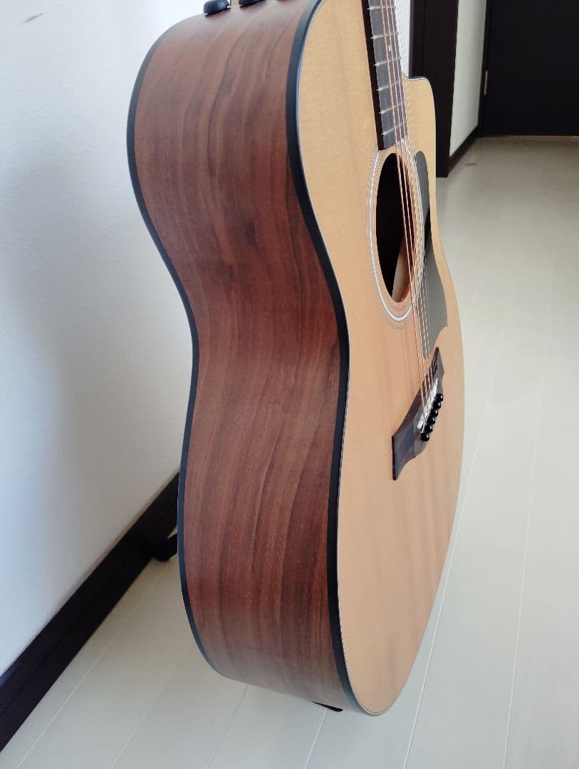 Taylor エレアコ 114ce