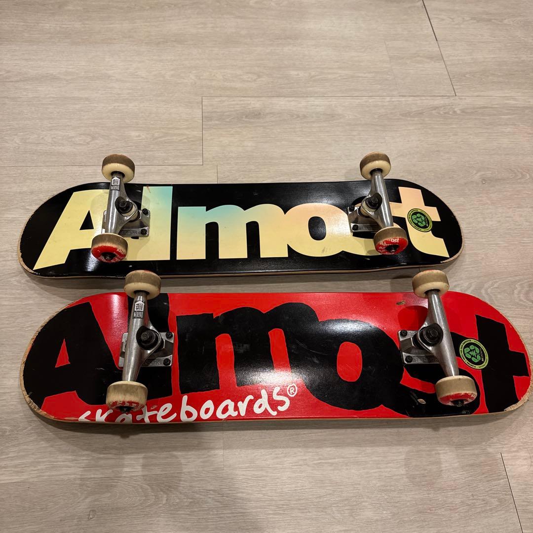 Almost コンプリートスケートボード 黒/赤