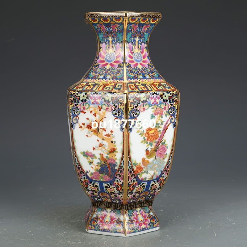 景徳鎮 陶磁器 乾隆琺瑯彩六方瓶 装飾品 現代工芸品 美術品 置物