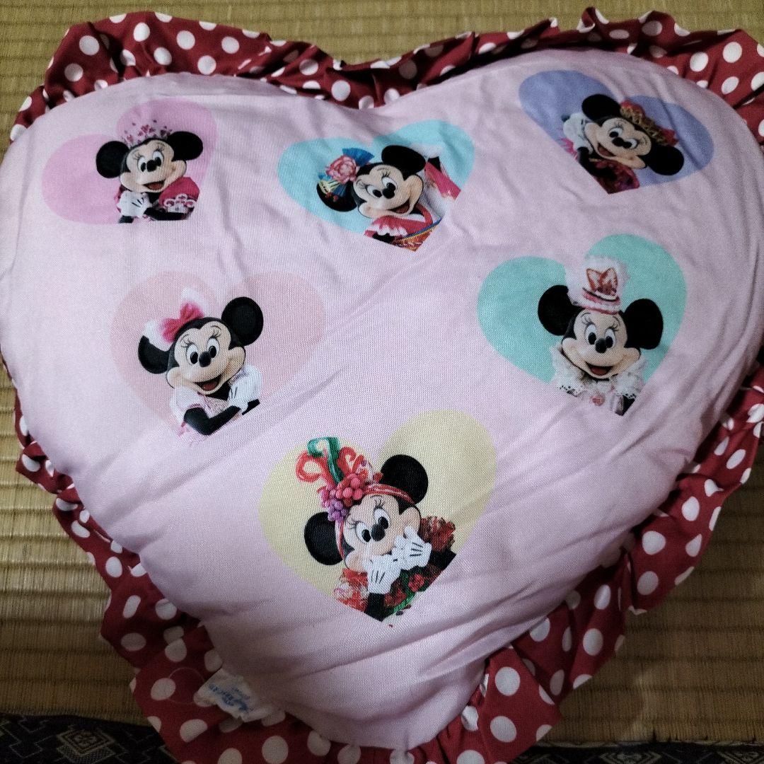 ディズニー　ミニー　クッション