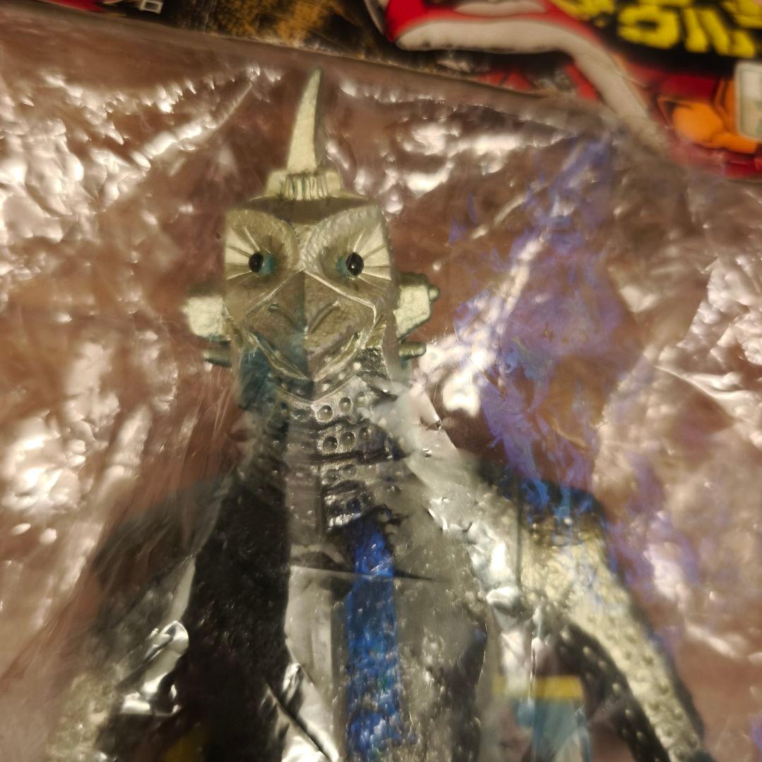 ポピー　キングザウルス　ウインダム