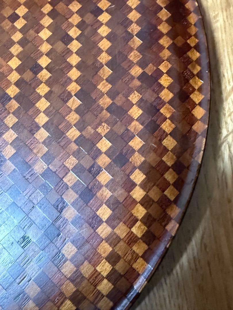 箱根細工　丸盆　市松模様　天然木　31センチ