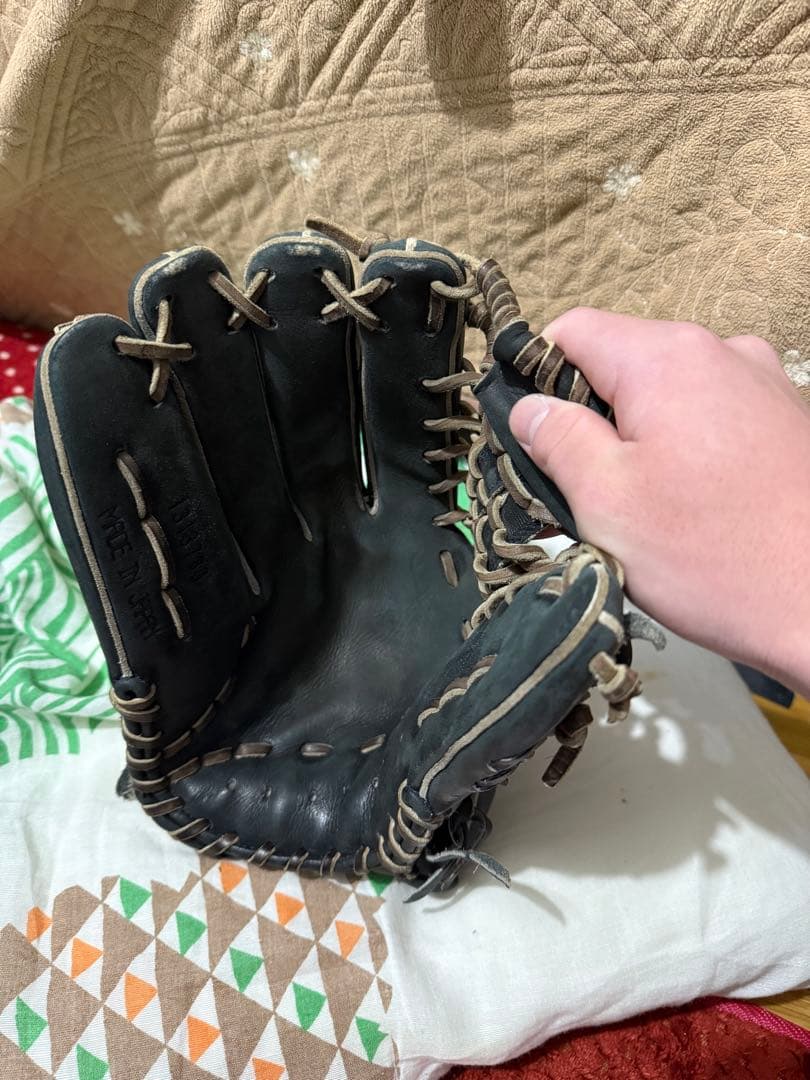 アンダーアーマー外野手用　左利き