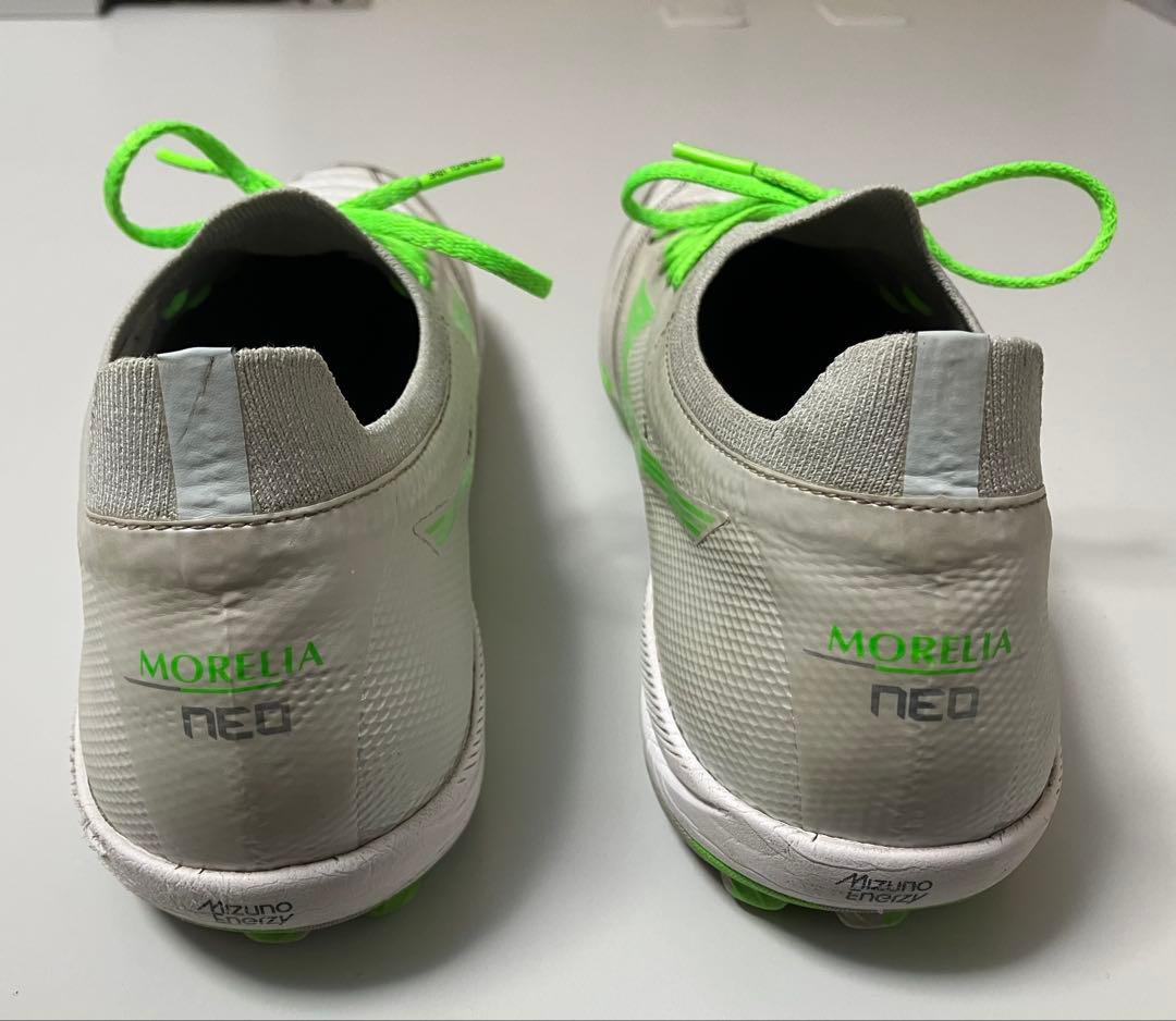 モレリアネオ4β トレーニングシューズ ターフ用 ホワイト/グリーン27.5