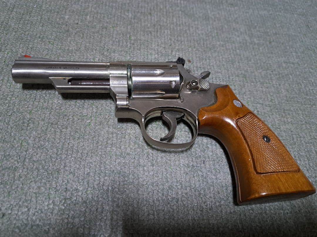 Smith & Wesson SMG10.84　コクサイ M19 4インチ 金属