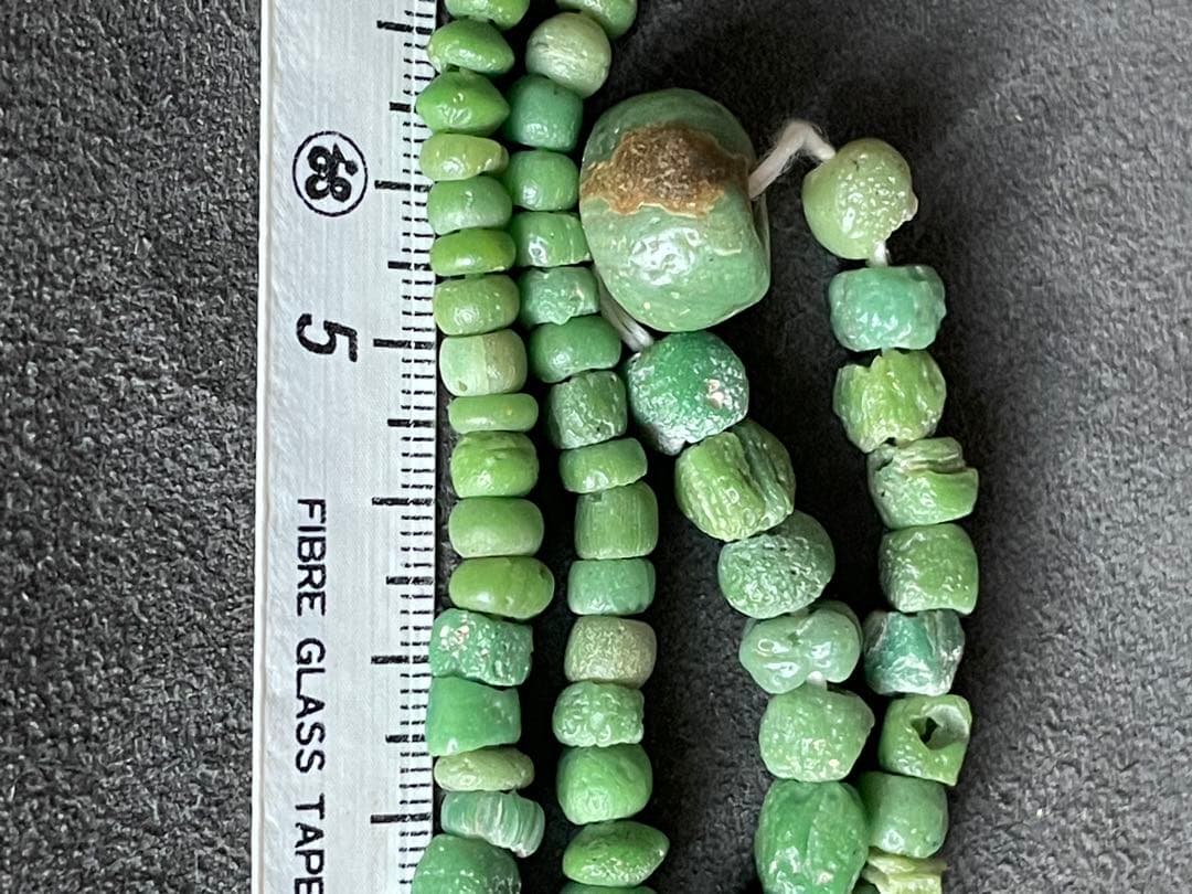 古墳期　硝子玉一連　風化　出土品　とんぼ玉