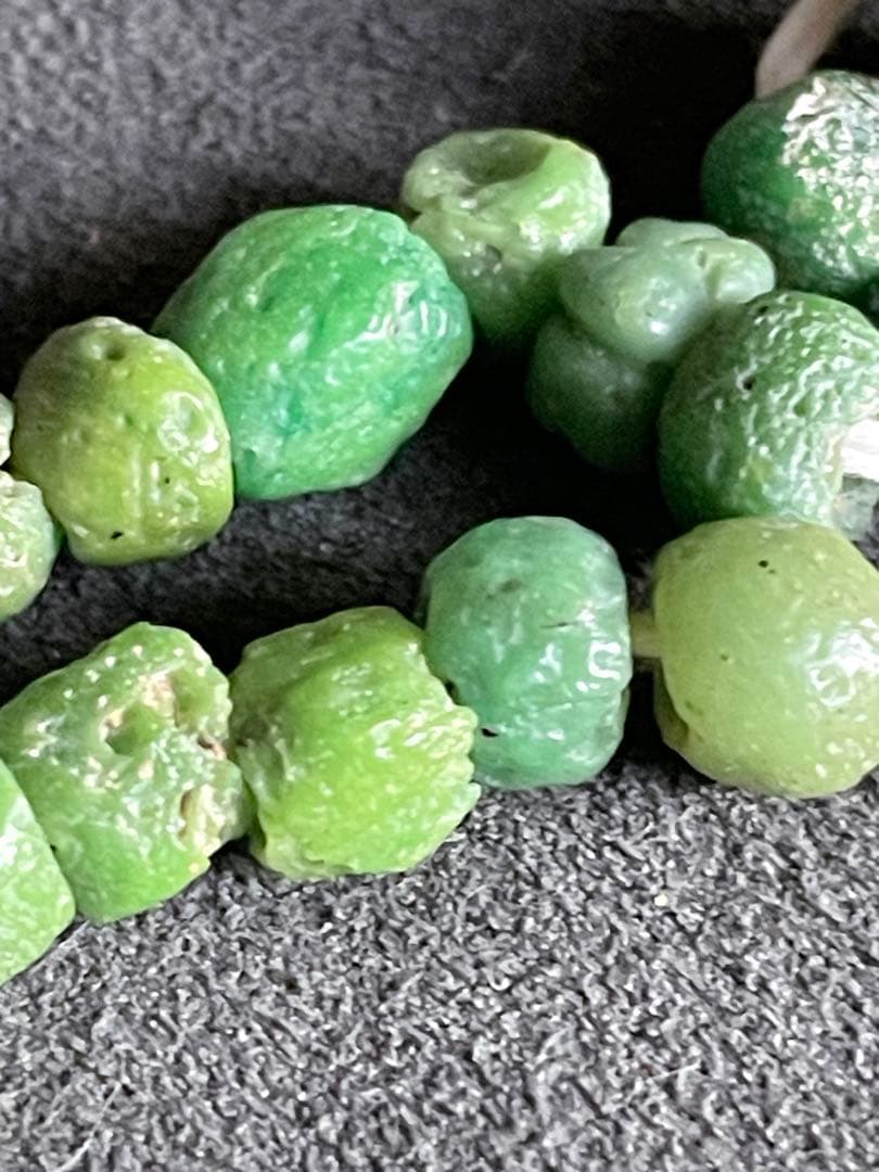 古墳期　硝子玉一連　風化　出土品　とんぼ玉