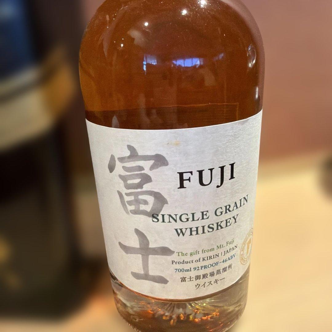 シングルグレーンウイスキー 富士 とJOHNNIE WALKER