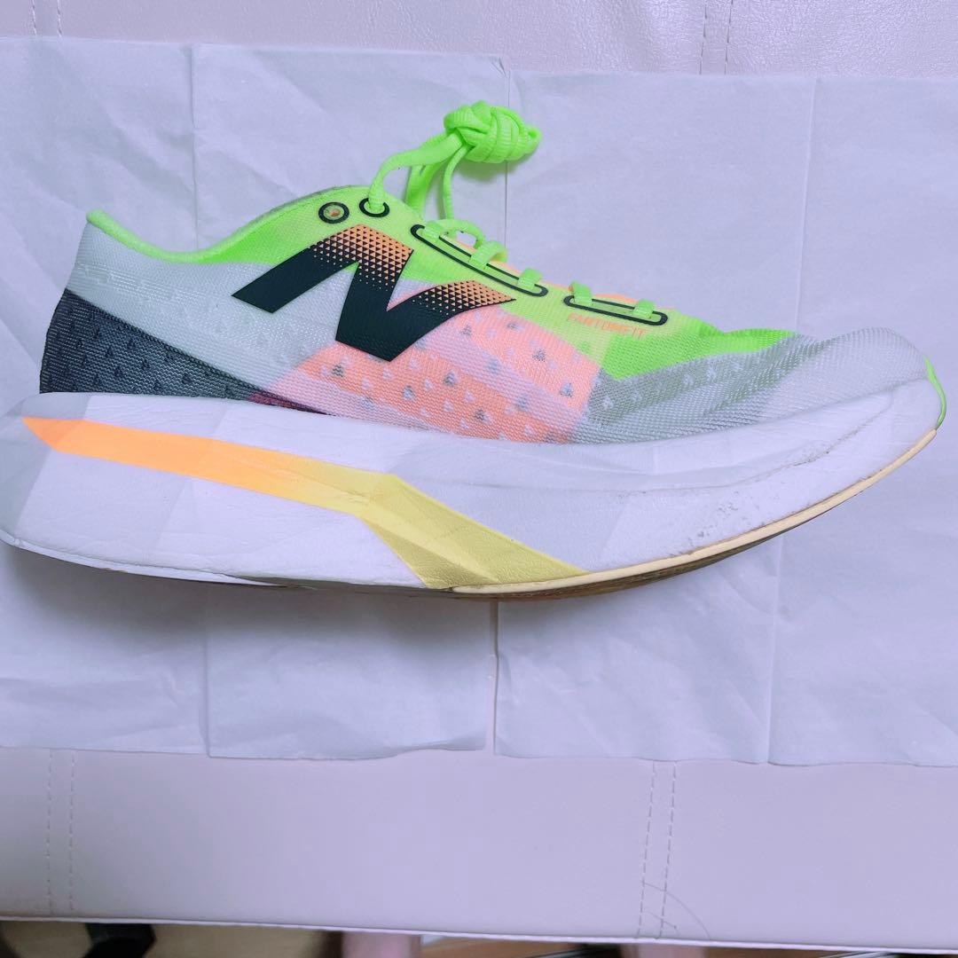 【24.5cm】FuelCell SuperComp Elite v4