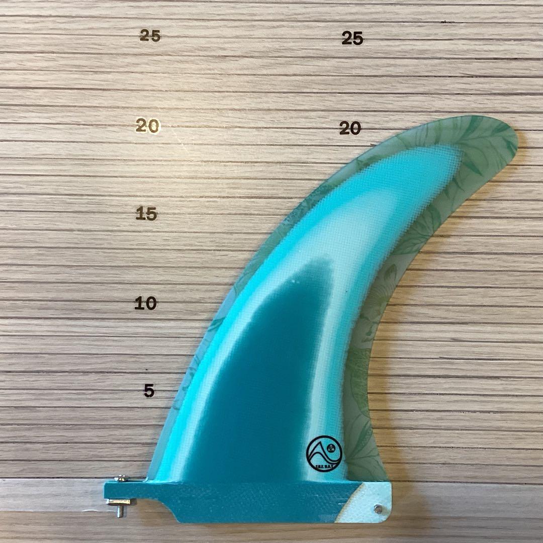 新品未使用シングルフィン8インチ　ライトブルー、 スクリュー付き