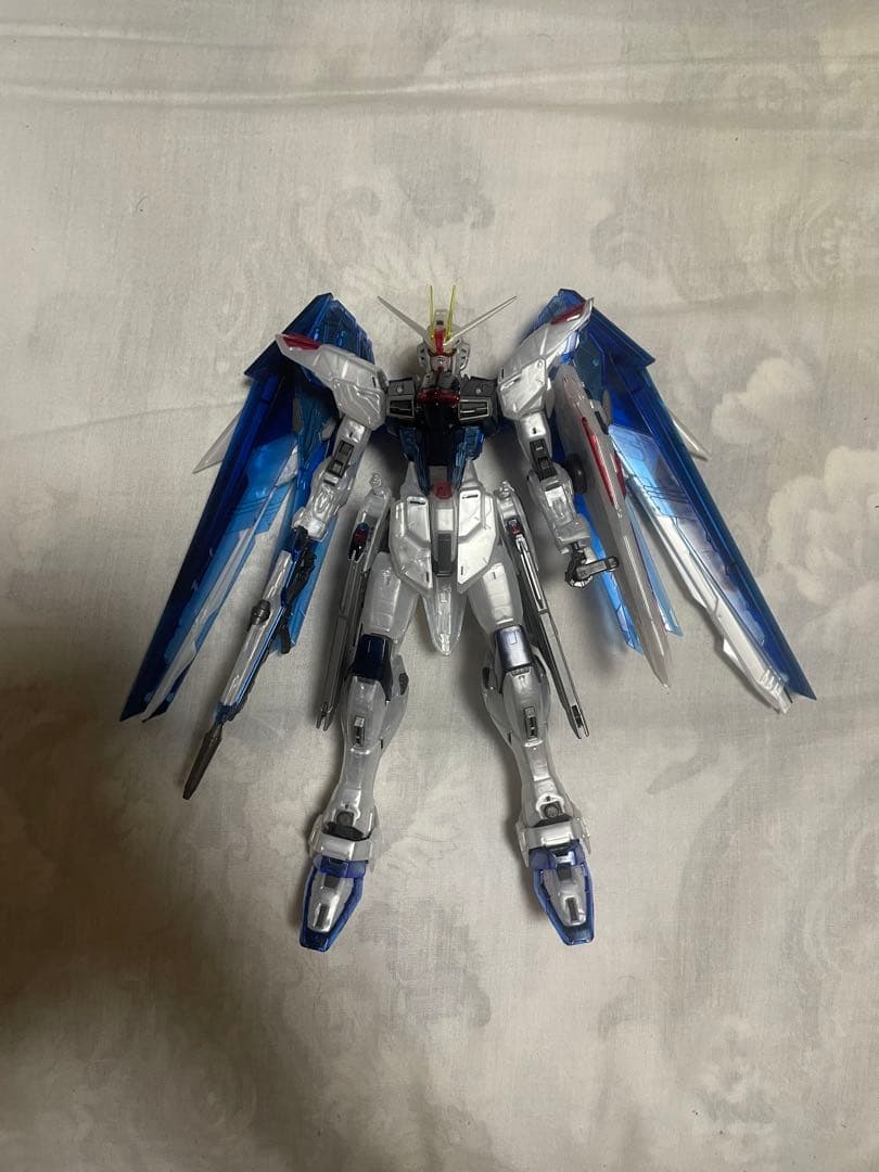 MG フリーダム、ジャスティス、プロヴィデンス、ストライク完成品セット