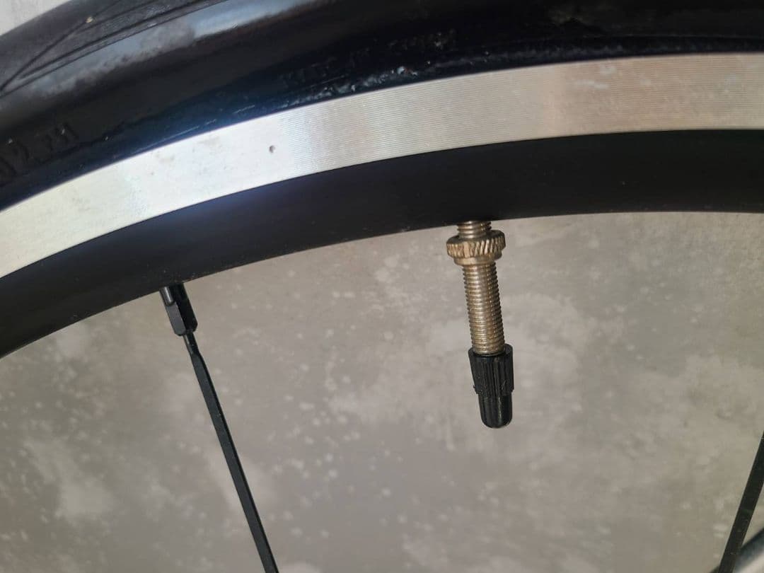 西宮市内手渡し Shimano WH-RC300-F 700C ホイール