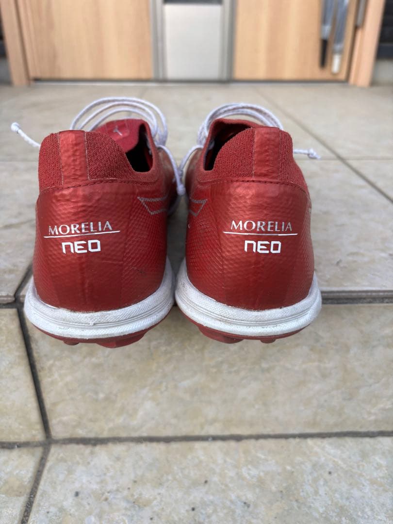 ミズノモレリアネオTF