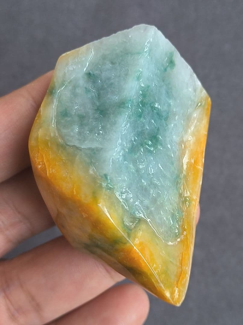 【貴重】ミャンマー産黄本翡翠（ジェダイト）の原石（87ｇ）