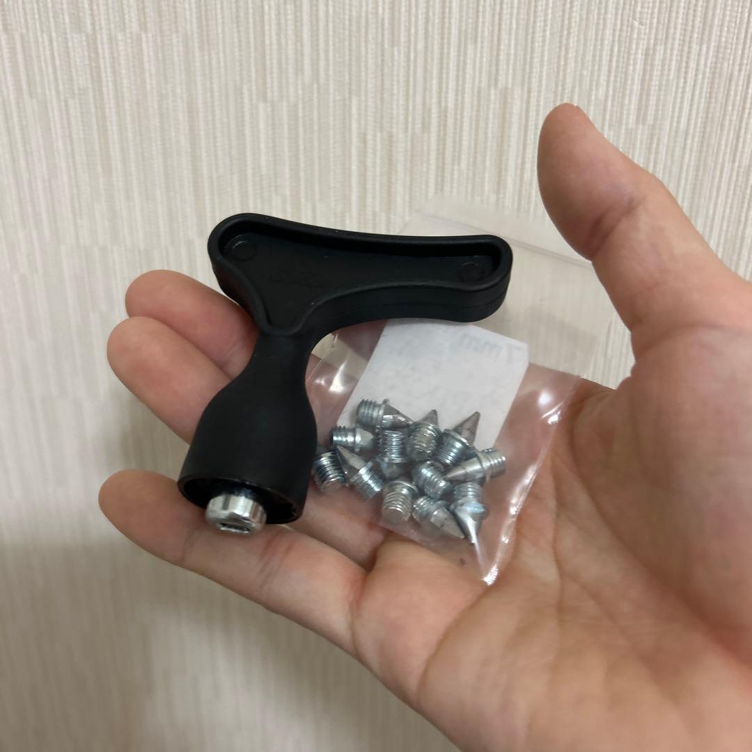 アディゼロフィネス23.5cm