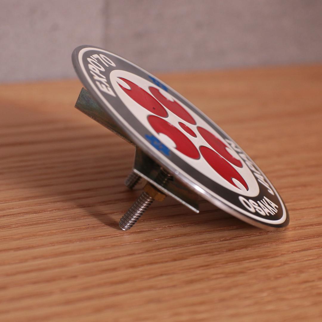 ★レア物 銀枠★ 大阪万博 EXPO'70 金属製 カーエンブレム 貴重な当時物