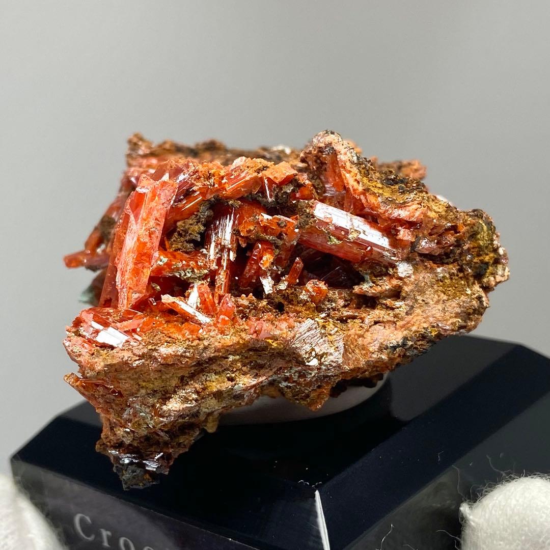 クロコアイト　紅鉛鉱　鉱物標本　原石　天然石　ストーン　タスマニア