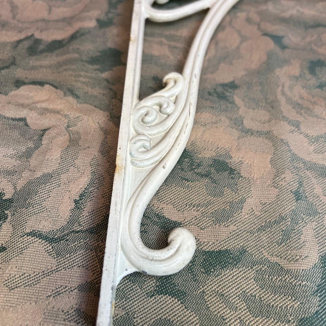 貴重アンティーク エレガントなアイアンブラケット/棚受け/ハンギング アイボリー