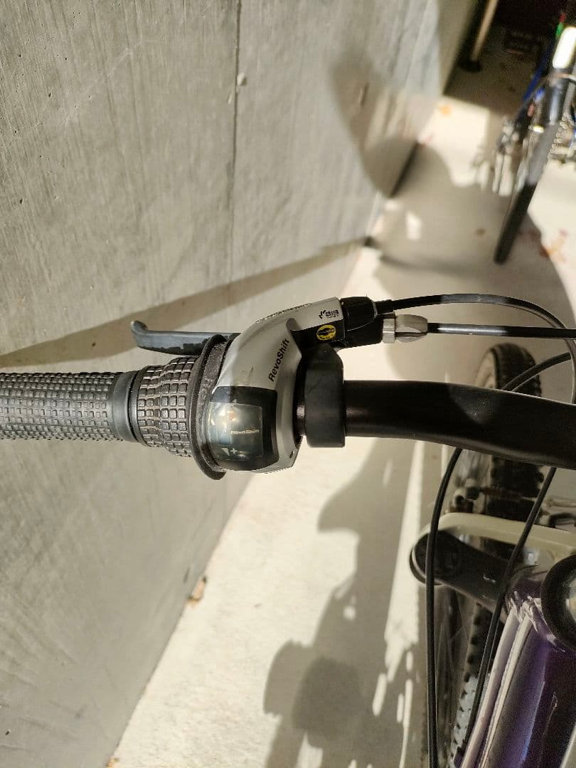 ド*マ様 Trek マウンテンバイク 24インチ　引取限定