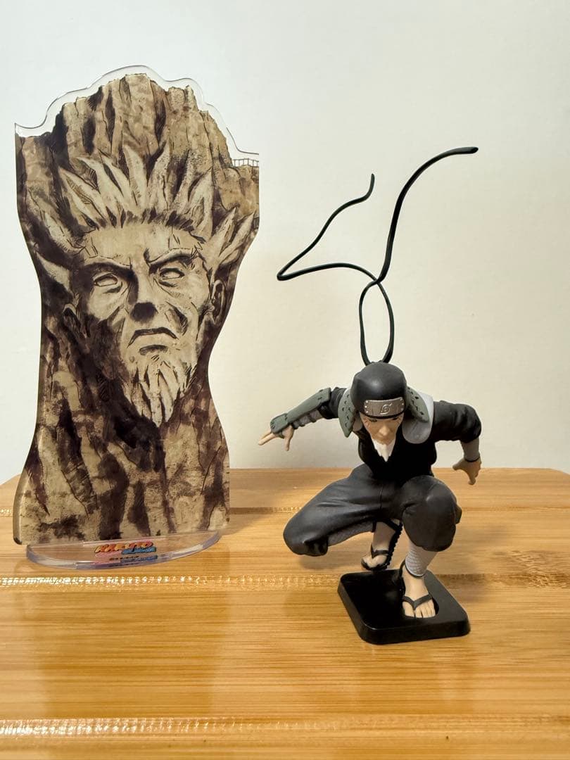 ナルト　一番くじ　A賞　ナルト＋火影4体+背景＋火影岩2種