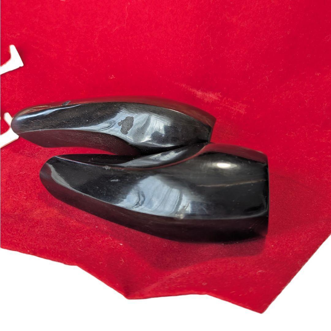 【極美品】沖縄 三線 本蛇革 強化張り 黒塗り棹 蛇皮 ハードケース 爪