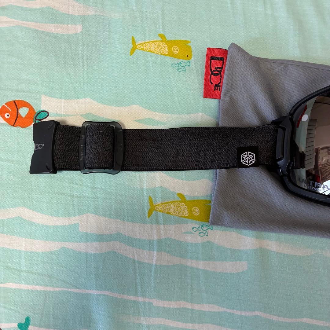 dice bank 調光 スノーボード ゴーグル 15-55% 球面 換気でき