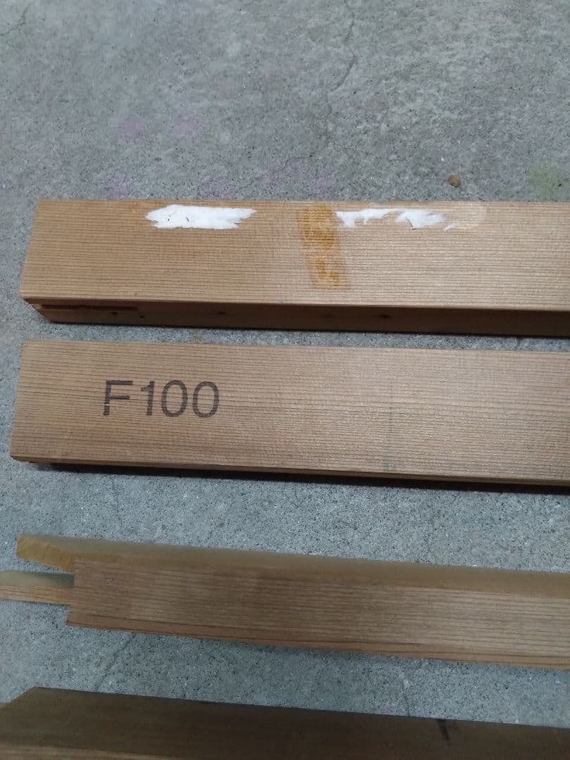 画材　木枠Ｆ１００号　１枚
