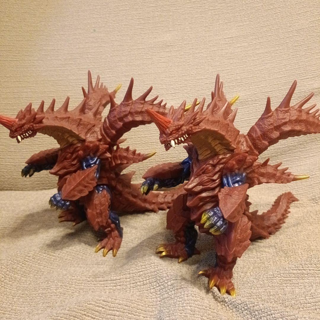 ウルトラ怪獣ＤＸシリーズ 「マガオロチ」ソフビ人形 (ウルトラマンオーブより)