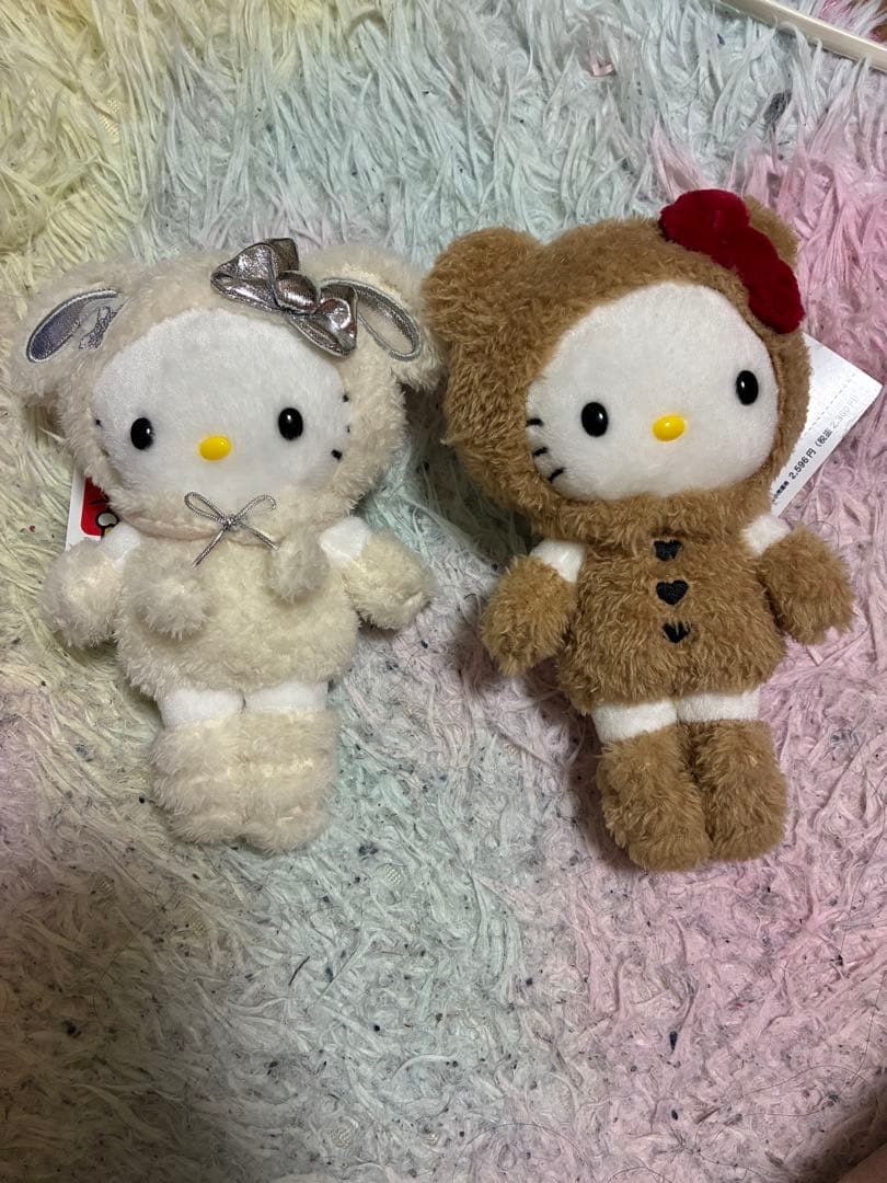 ハローキティ展　マスコットキーホルダー　雪うさぎ　くまスーツ