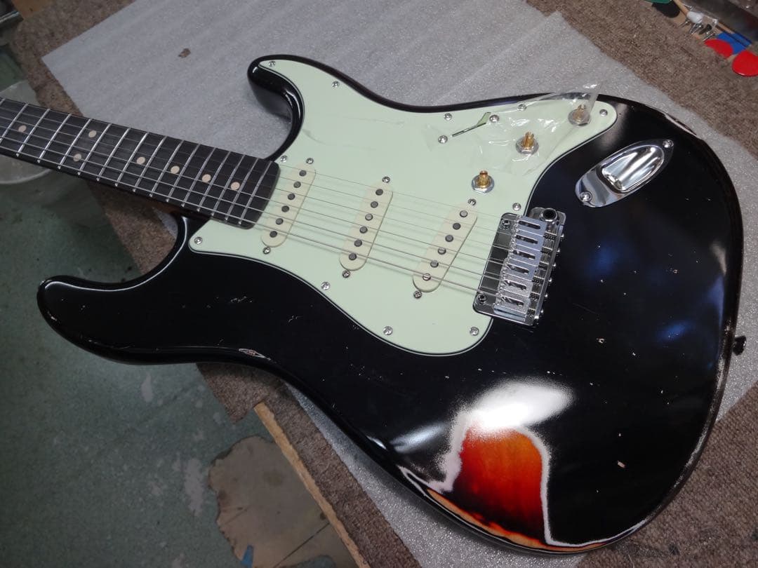 RYギター　ストラト　マルチレイヤー 　美品