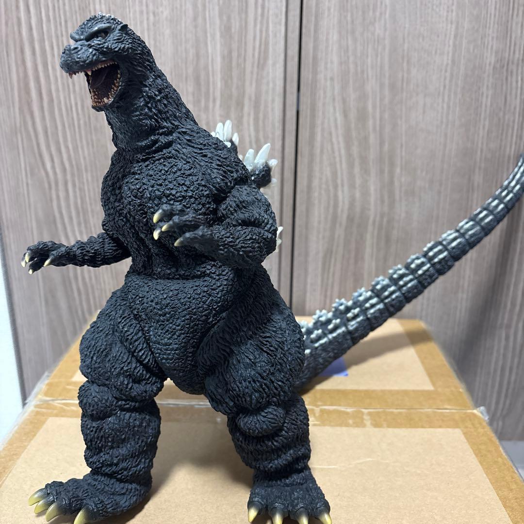 酒井ゆうじ造形コレクション ゴジラ(1991)新宿バージョン 発光Ver.
