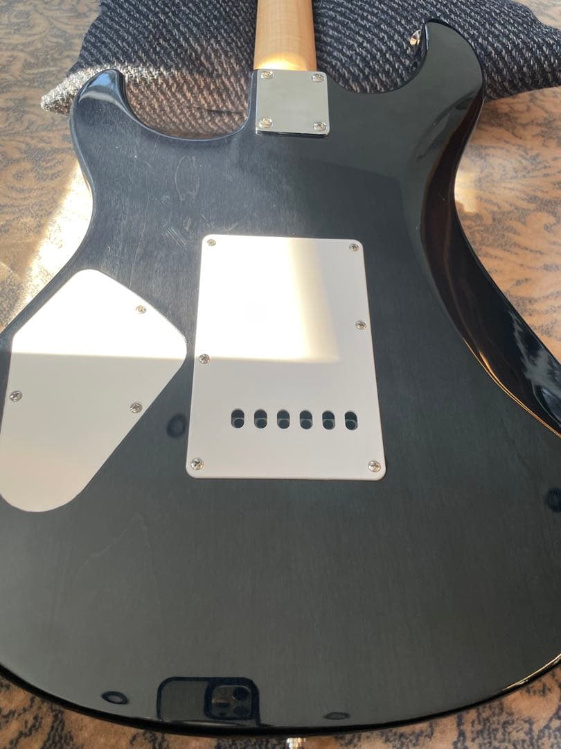 Yamaha パシフィカ 212 VFM TBL