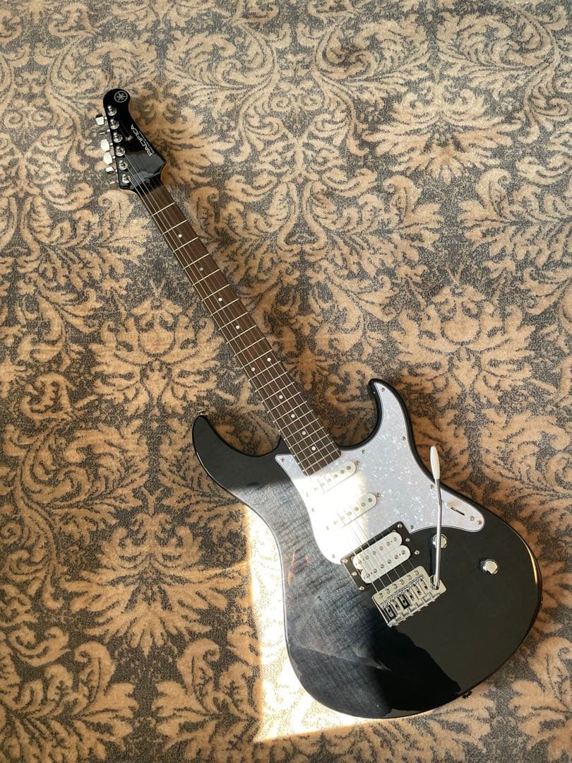 Yamaha パシフィカ 212 VFM TBL