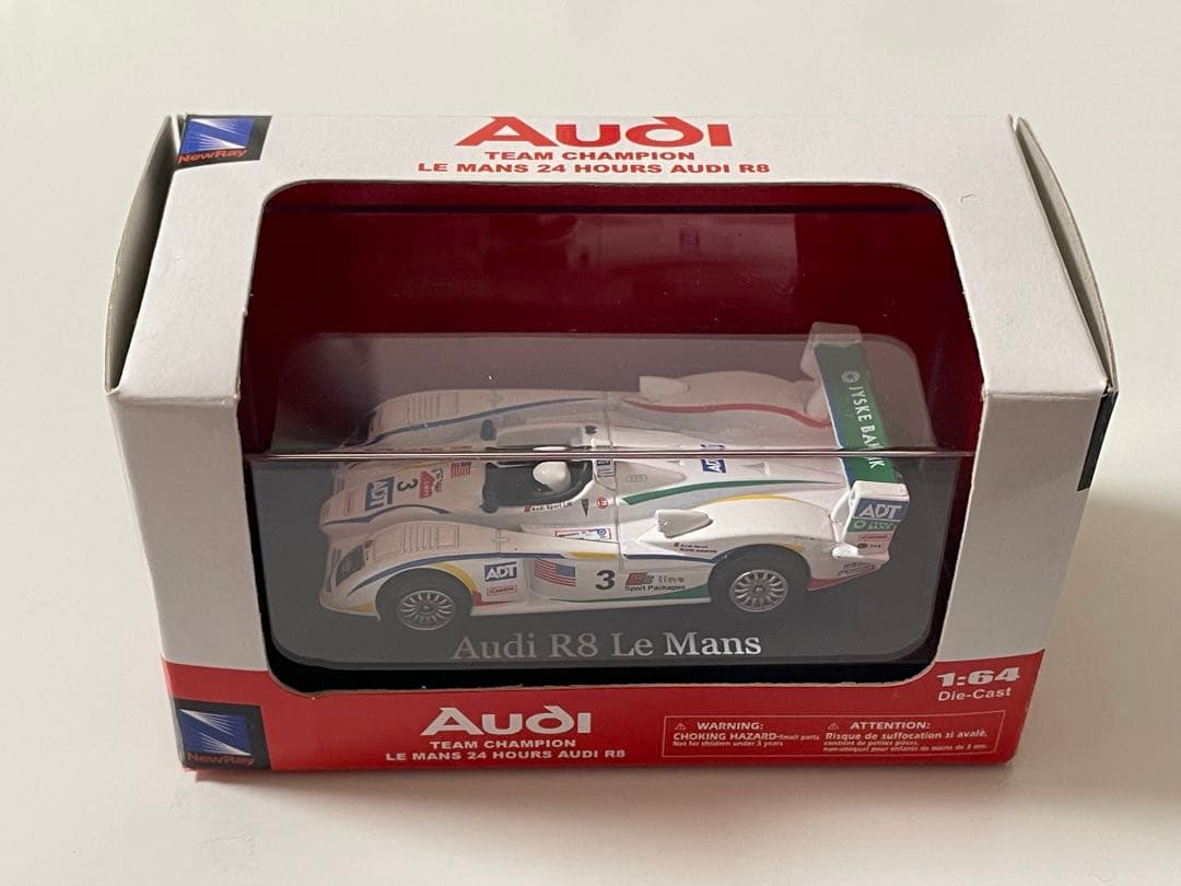 1/64 アウディR8 #3 2005年ル・マン24時間レース優勝 NewRay