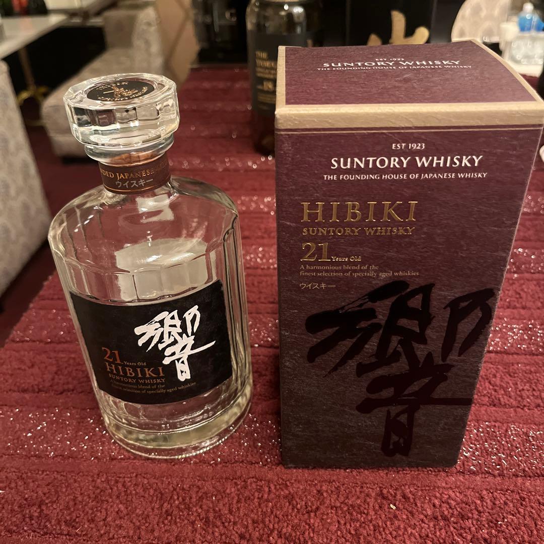 山崎18年空瓶1本箱付き、響21年空瓶箱付きセット