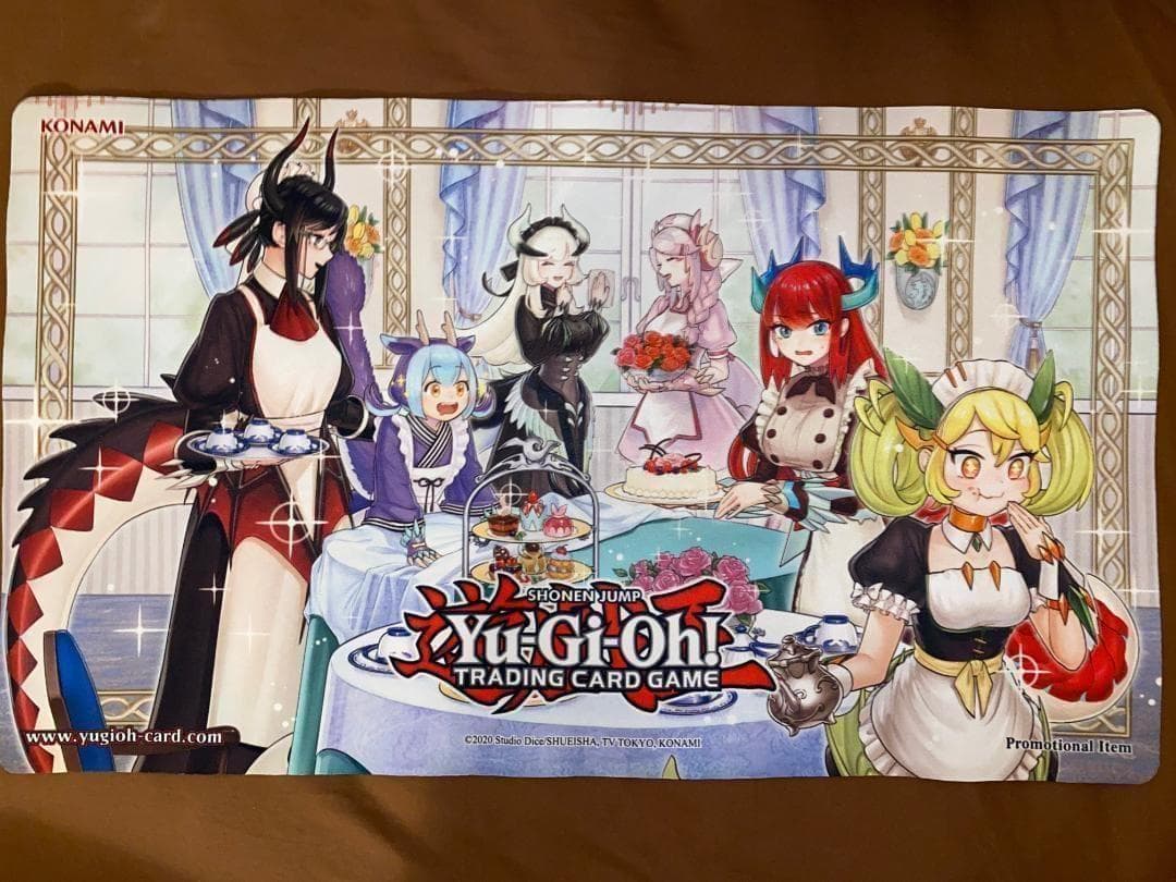 遊戯王 公式 YCS 2025 ドラゴンメイドのお心づくし プレイマット 北米版