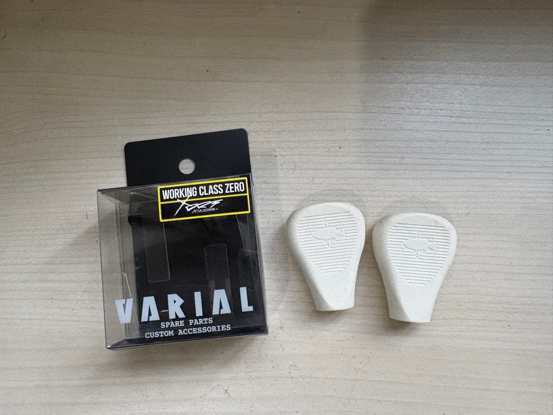 ★☆DRT バリアル フラットノブ　ホワイト　超美品