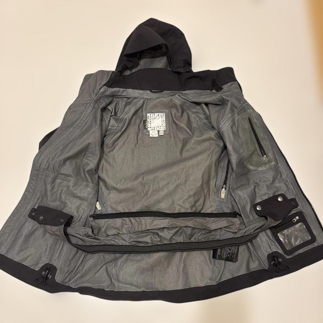 ［ak] Burton GORE-TEX スノーボード　フード付きジャケット 黒