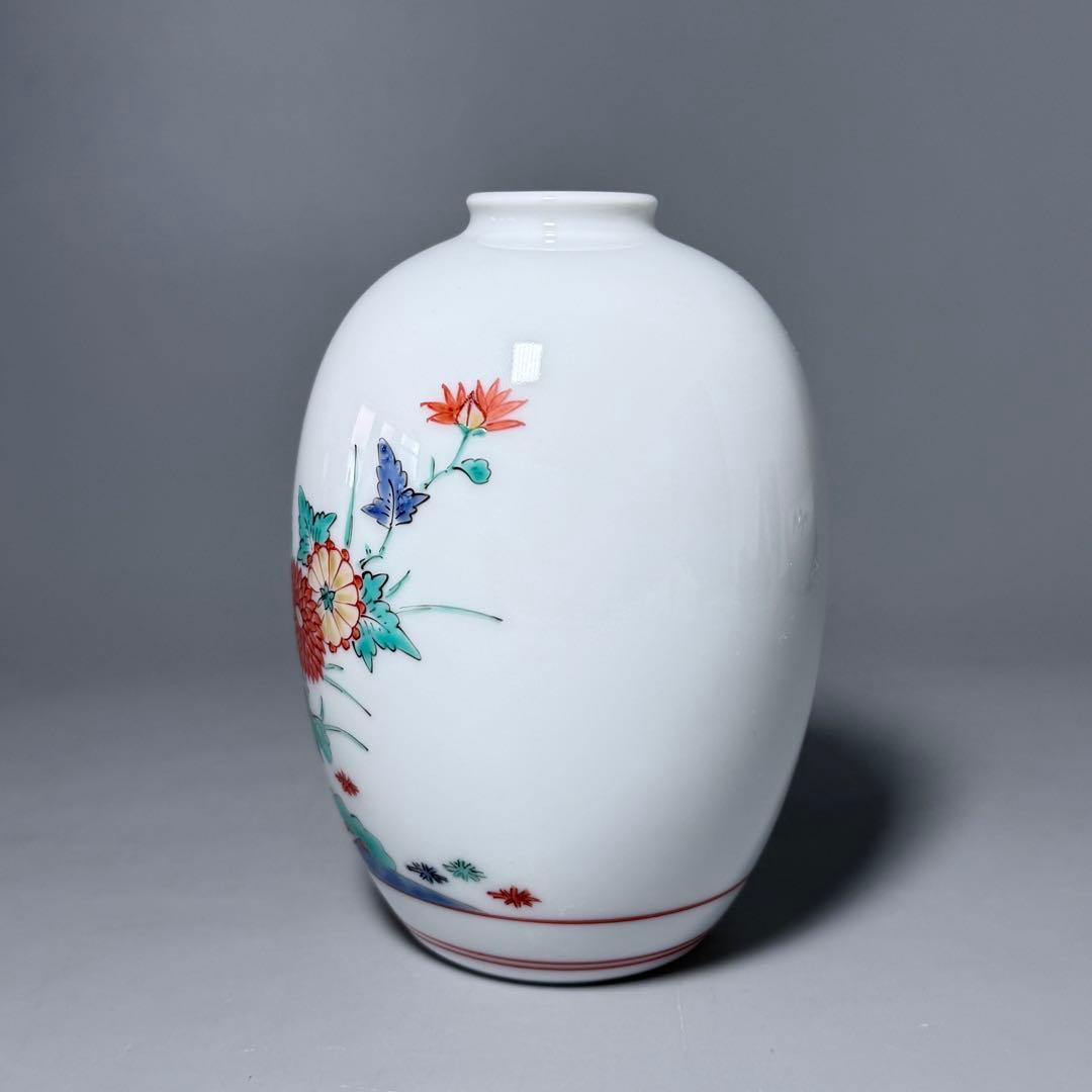 1953-63年　人間国宝　十三代　酒井田柿右衛門　錦　菊鳥文花瓶　12.5cm