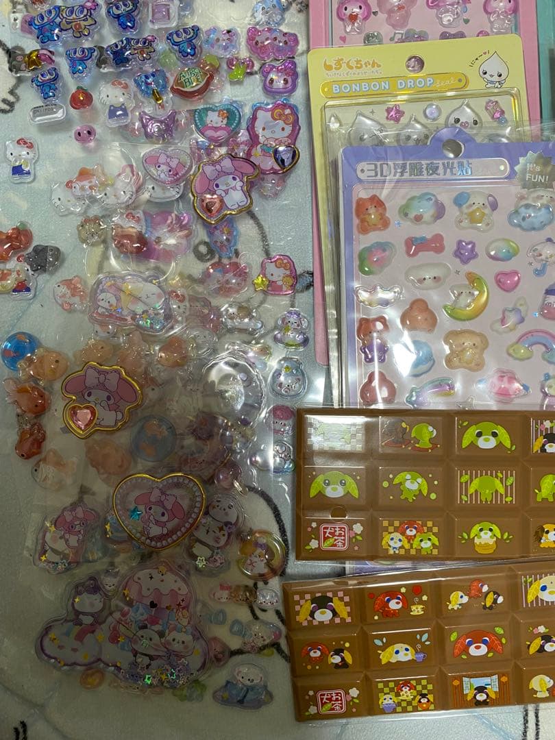 ボンボンドロップシール 大量売り サンリオ あわわちゃん うさはな スンスン売り