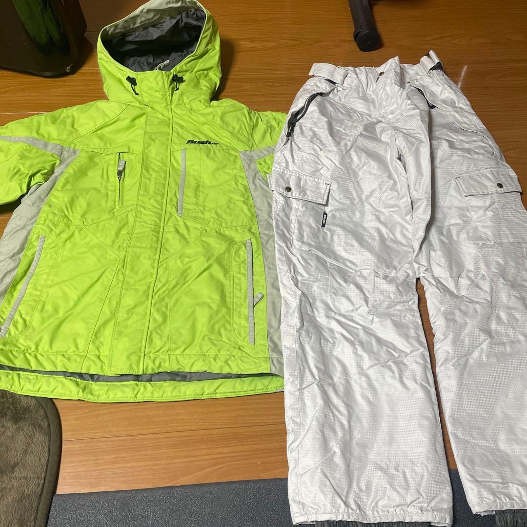 Rush air オンヨネ　スノーボードウェア M